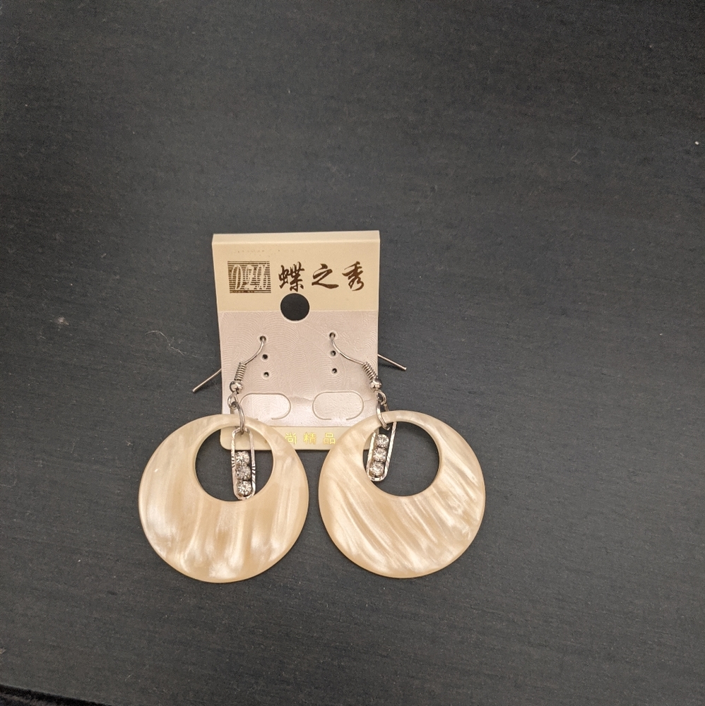 Fashion Earrings.